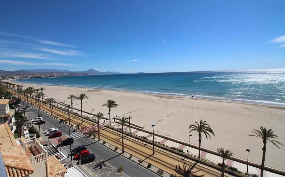 Moderno Apartamento En El Campello By Bebalmyアパートメント エクステリア 写真
